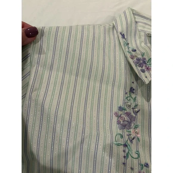 USED VINTAGE NAPA VALLEY EMBROIDERED LONG-SLEEVE BUTTON-UP SHIRT - Picture 4 of 9